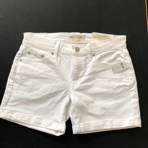 GAP WHITE JEAN SHORTS